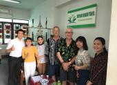 Voyageurs chez agence locale Vietnam Dragon Travel  (18)
