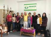 Voyageurs chez agence locale Vietnam Dragon Travel 6