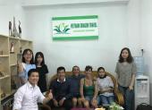 Voyageurs chez agence locale Vietnam Dragon Travel  (7)
