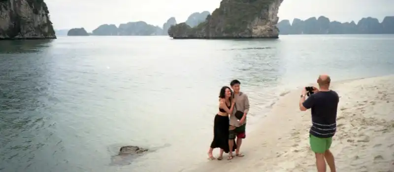 Baie d’Halong pour voyage de noces au Vietnam Baie d’Halong pour voyage de noces au Vietnam