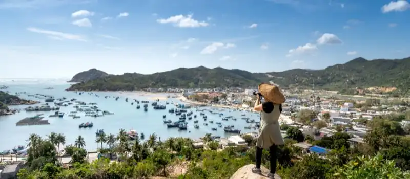 Baies secrètes du Vietnam: Votre aventure de luxe loin des sentiers battus Baies secrètes du Vietnam: Votre aventure de luxe loin des sentiers battus