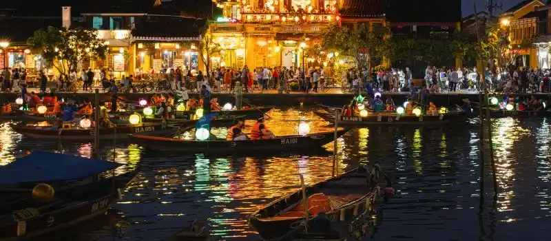 Célébrez Noël et le Nouvel An Hoi An Célébrez Noël et le Nouvel An Hoi An