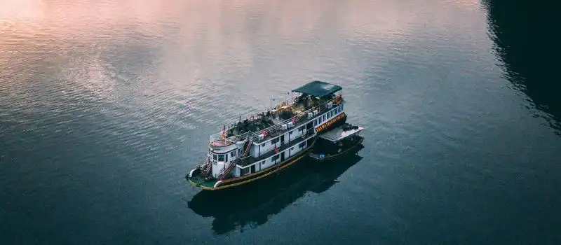 Croisière 2 jours et 1 nuit en baie Halong Croisière 2 jours et 1 nuit en baie Halong