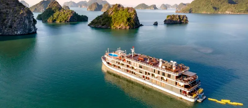 Croisière baie Halong en été - bon choix pour un voyage haut de gamme Croisière baie Halong en été - bon choix pour un voyage haut de gamme