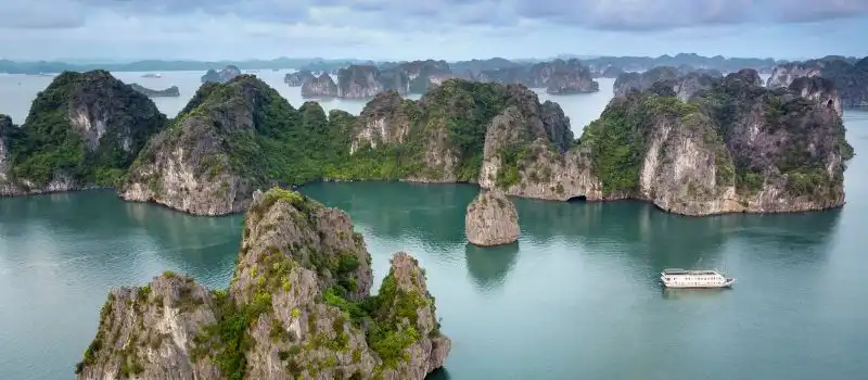 Croisière dans la baie d'Halong en jonque de luxe de 5 étoiles