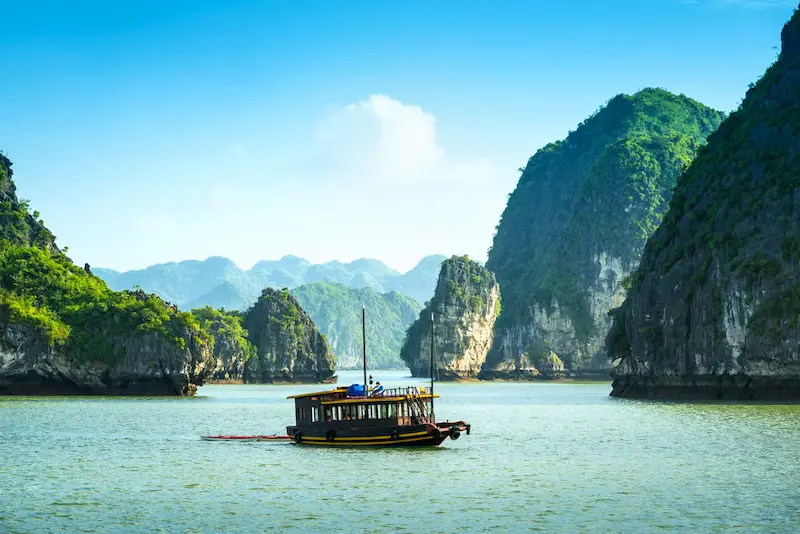 découvrir-un-vietnam-authentique-avec-sérénité-en-profitant-des-services-de-luxe81