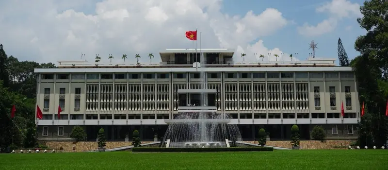 Explorez le Palais de l’Indépendance, un trésor historique au cœur de Saïgon!