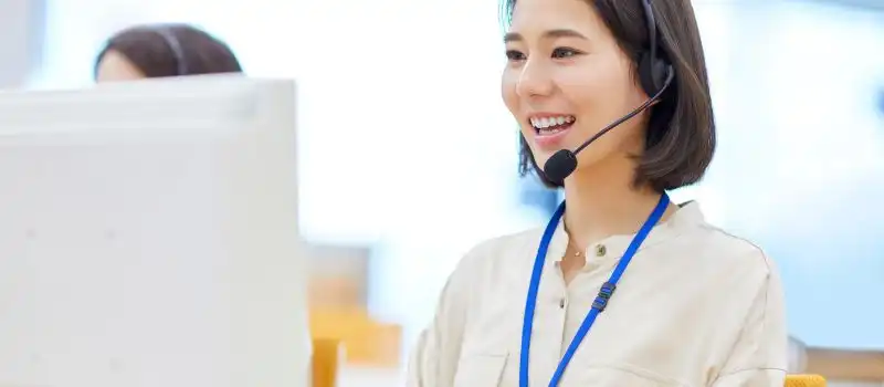 Le contact humain chaleureux dans un monde numérique Le contact humain chaleureux dans un monde numérique