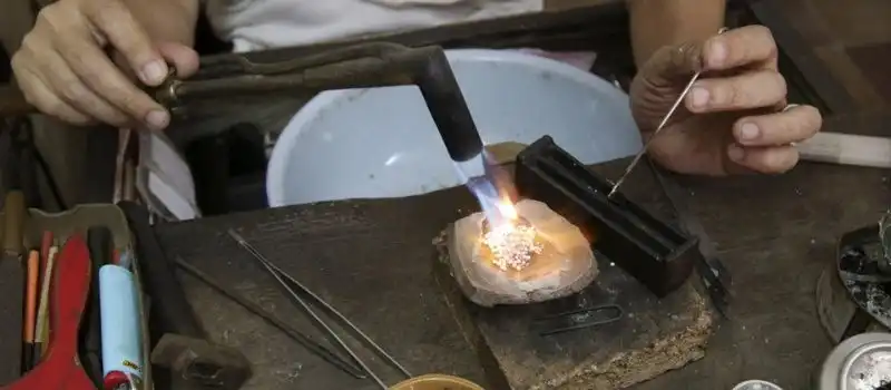 Les bijoux fins sur mesure Les bijoux fins sur mesure