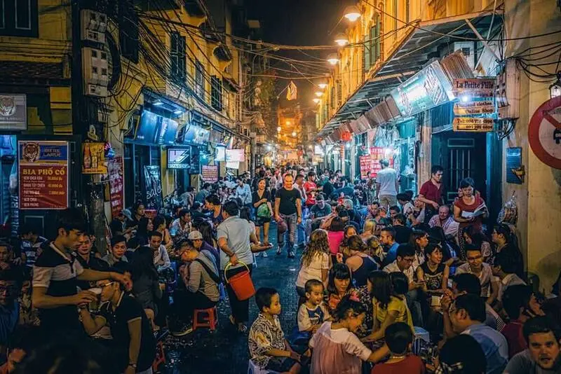 les-sites-incontournables-à-visiter-dans-le-vieux-quartier-dhanoï8-1