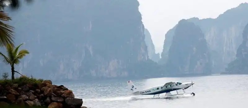 Survol de la baie d'Halong en hydravion Survol de la baie d'Halong en hydravion