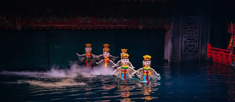 Théâtre des marionnettes sur l’eau est une expérience unique au monde Théâtre des marionnettes sur l’eau est une expérience unique au monde