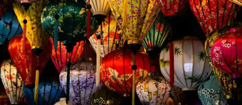 Une nuit magique dans la ville charmante Hoi An Une nuit magique dans la ville charmante Hoi An