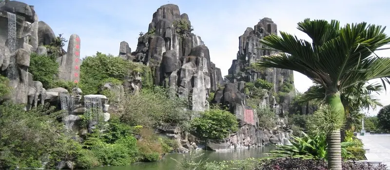 Visiter les Montagnes de Marbre à Da Nang: entre nature et spiritualité
