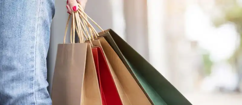 Voyage au Vietnam de luxe: Shopping haute-couture et artisanat d'art