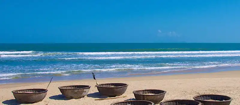 Voyage de luxe au Vietnam: Nature, plages et moments de détente partagés