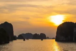 Circuit Hanoi Halong Ninh Binh 5 jours 4 nuits